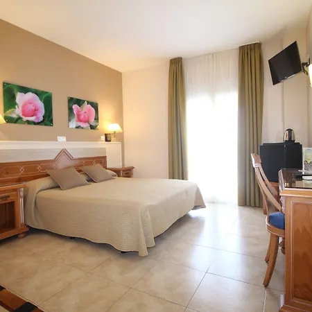 Hotel Puerta Del Mar - Adults Recommended