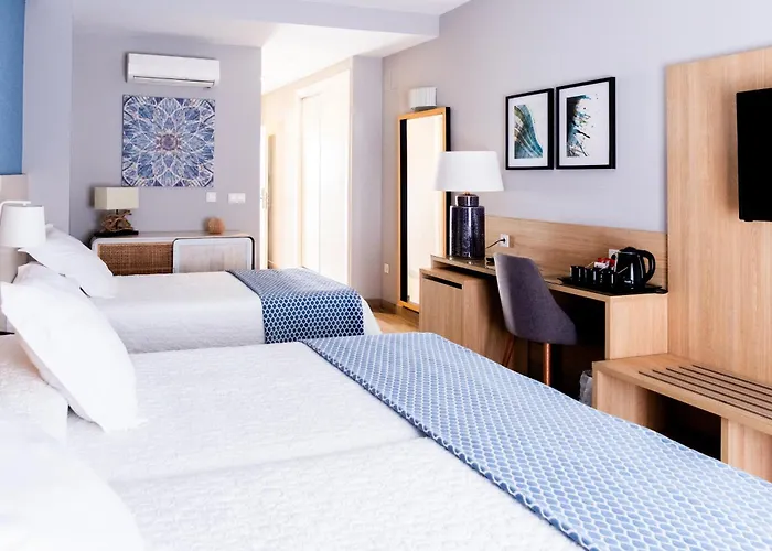 Puerta Del Mar - Adults Recommended