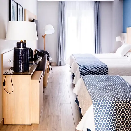 Puerta Del Mar - Adults Recommended