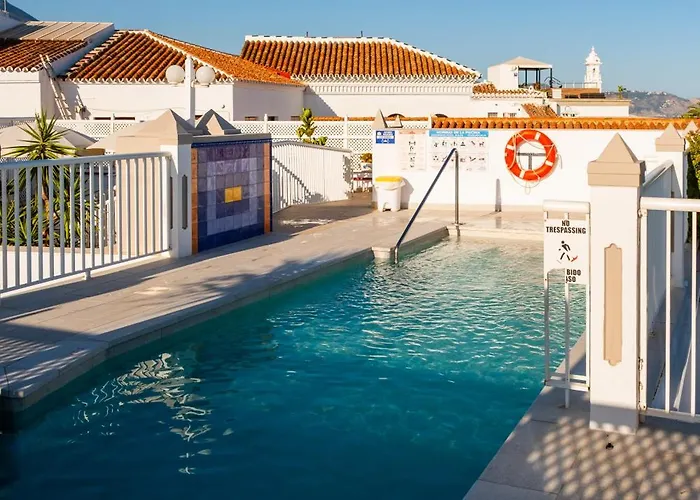 Puerta Del Mar - Adults Recommended