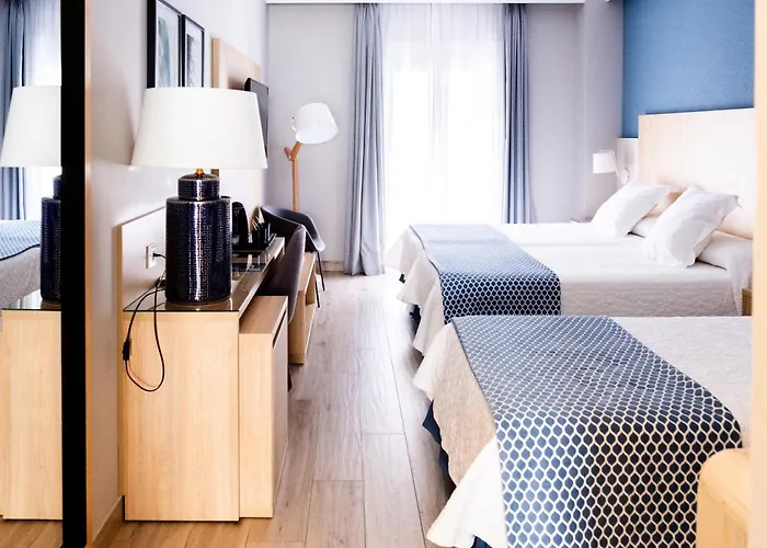 Puerta Del Mar - Adults Recommended