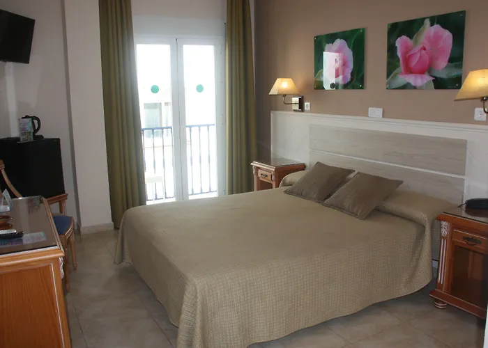 Puerta Del Mar - Adults Recommended